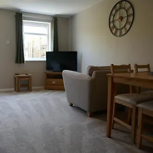  Holiday home 2 Bedroom House Walking Distance To Centre With Free Parking United Kingdom